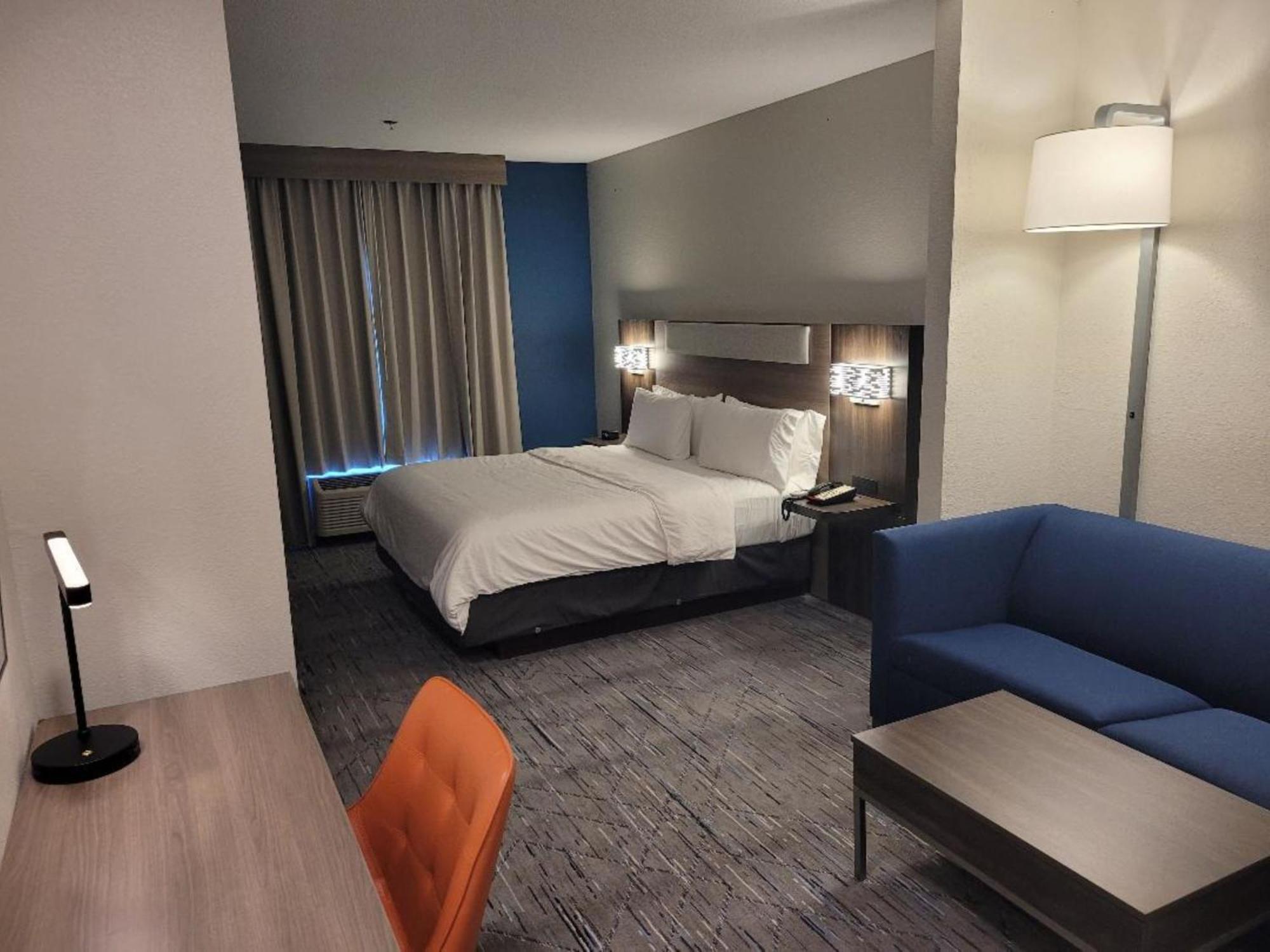 Holiday Inn Express Hotel & Suites Starkville, An Ihg Hotel Экстерьер фото